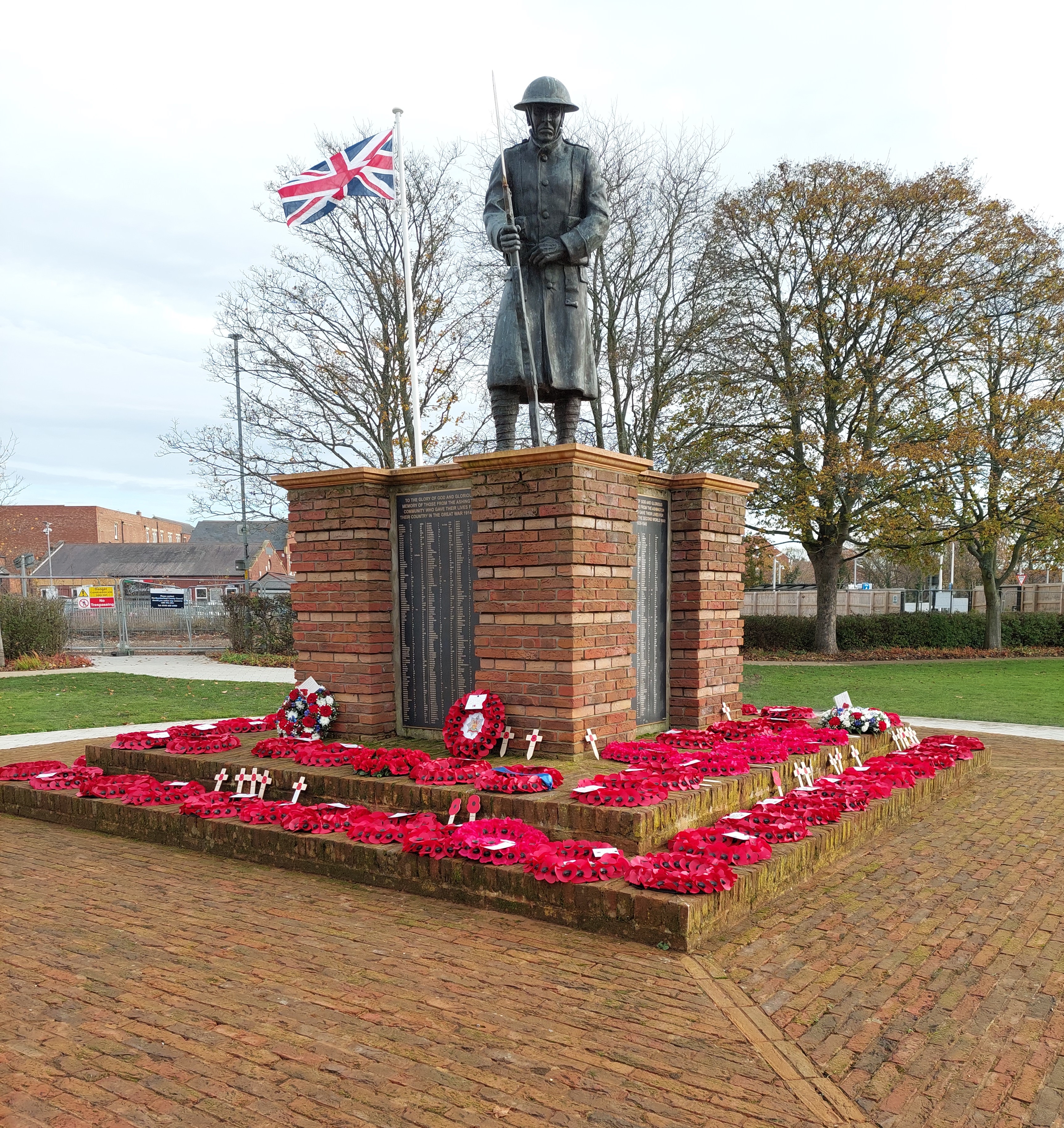 Hundreds Gather for Ashington's Remembrance Sunday Service
