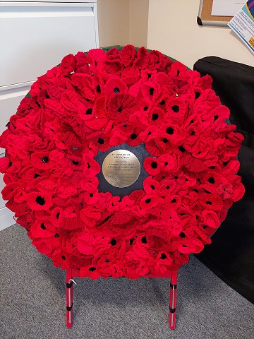 completedpoppywreath