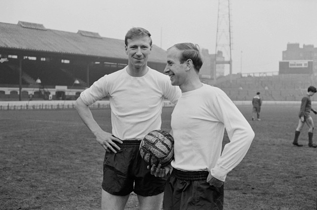Alamy Stock Photo, (Ref: 2HT25H2) [Jack & Bobby, England training session, Stamford Bridge, 1965]